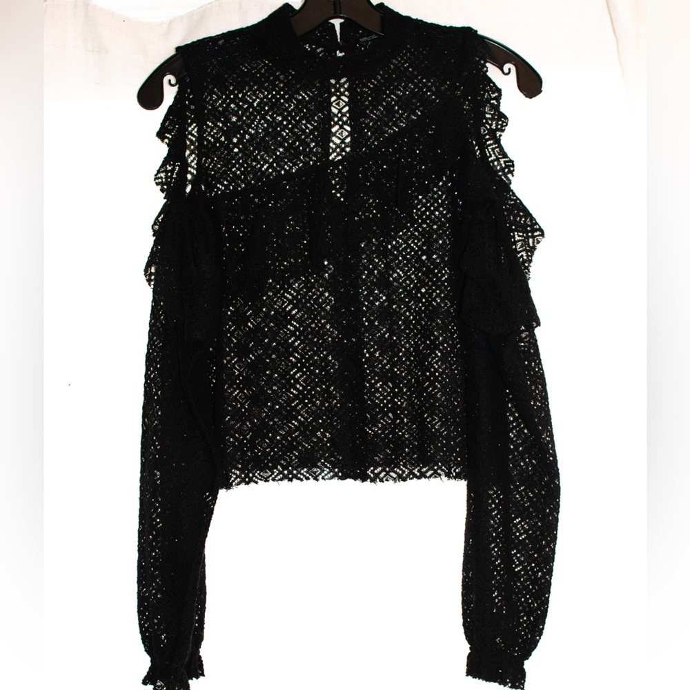 Sweet Lace Blouse with Open Shoulders & Long Sleeves